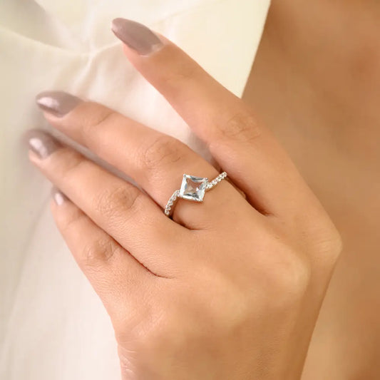 Stunning 925 Sterling Silver Aquamarine Solitaire Ring with Diamond Accents Engagement Jewelry