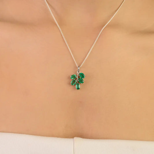 Natural Emerald 925 Sterling Silver Leaf Motif Pendant