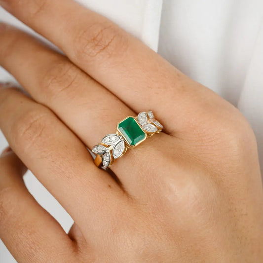 Wholesale Jewelry 18K Yellow Gold Natural Emerald & Diamond Ring