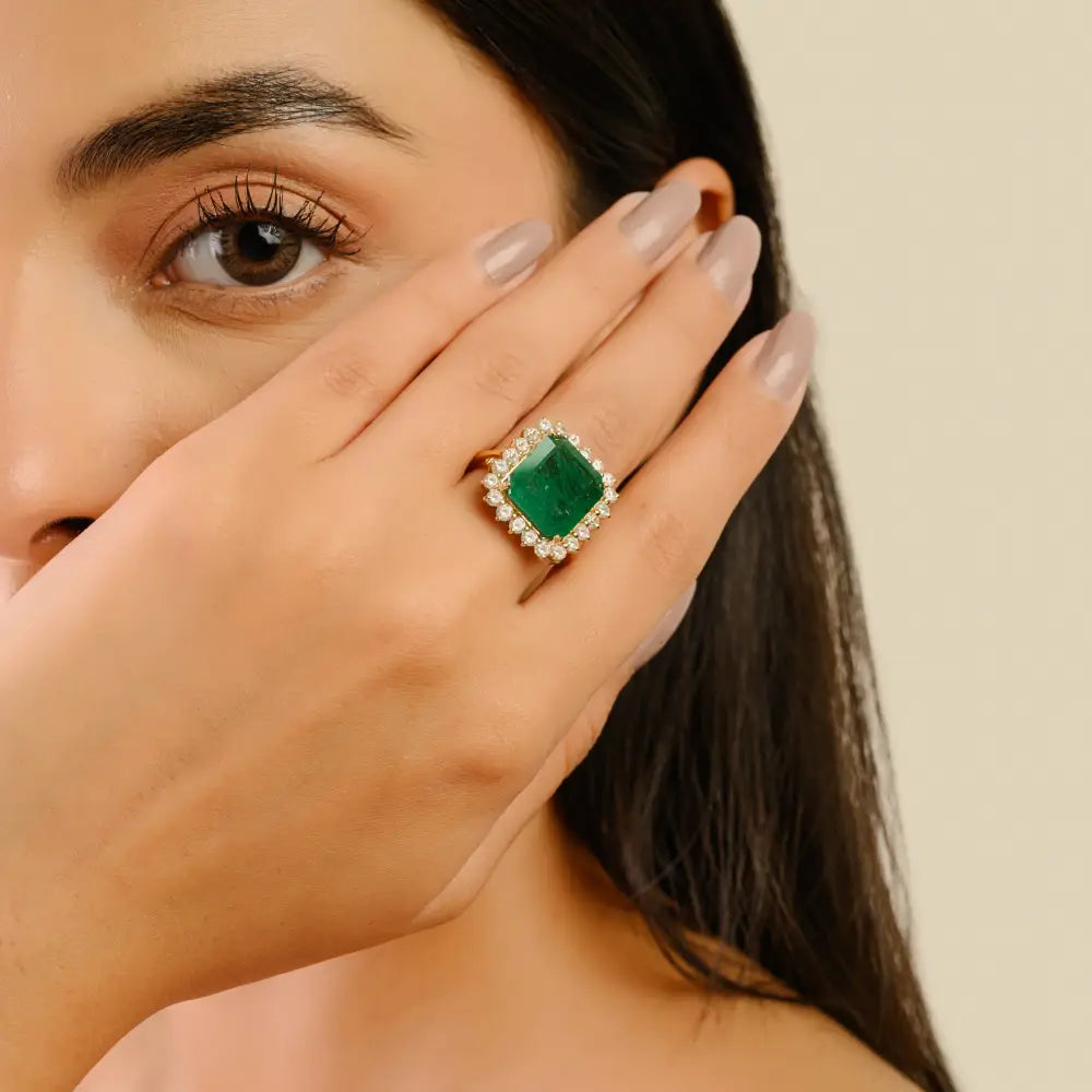 Precious Gemstone Emerald & Diamond K14 Yellow Gold Cluster Wedding Ring For Women