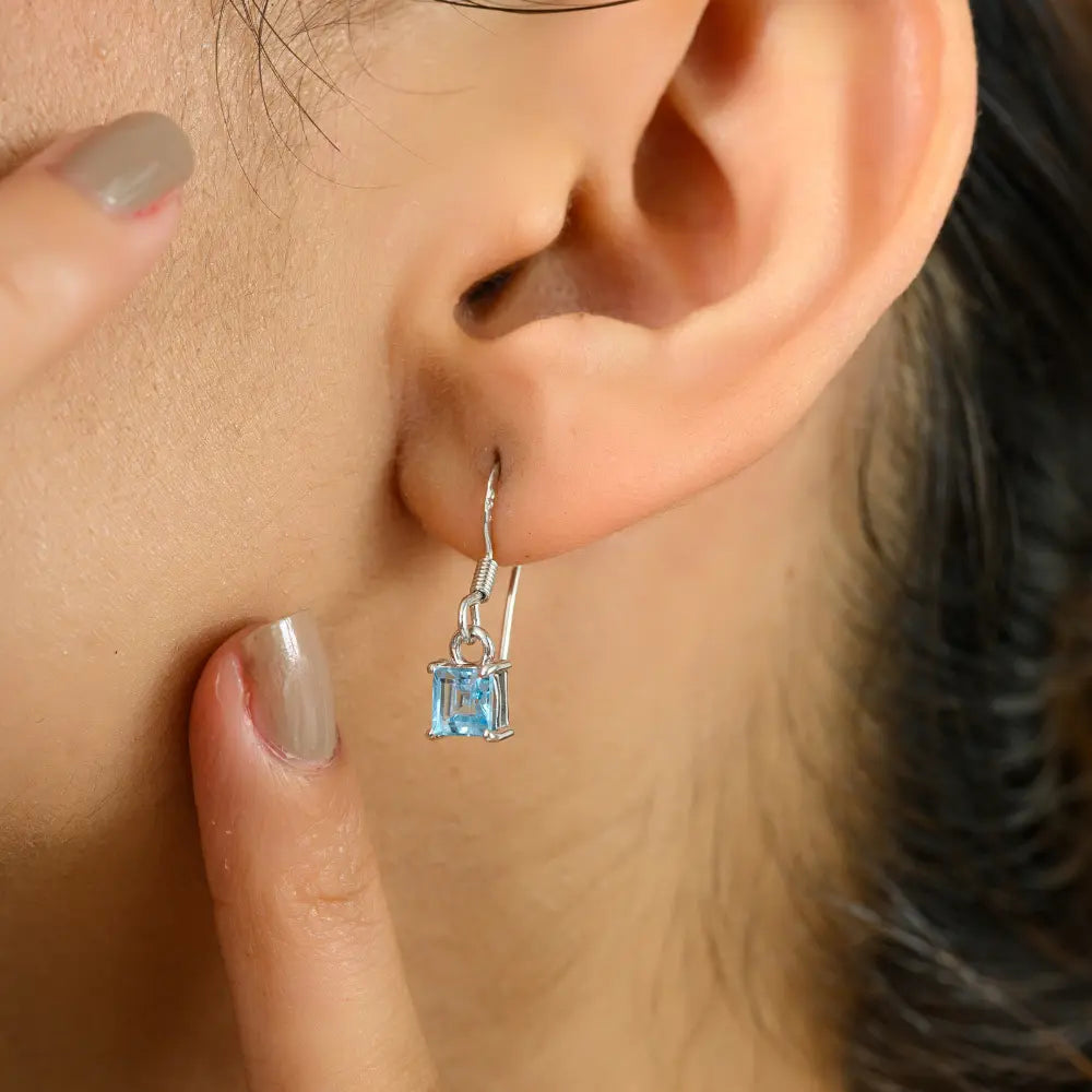 New Arrival Explore Exporter 100% Natural Blue Topaz Dangle Gemstone Earrings For Women