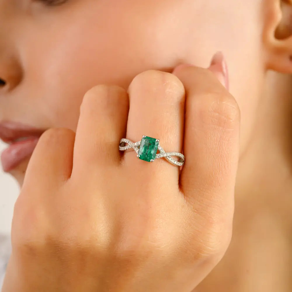 New Design Solid 14K White Gold Emerald & Diamond Wedding Ring Unisex Wholesale Jewelry
