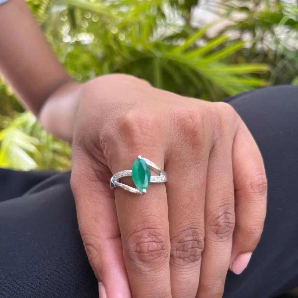 Explore Wholesale Jewelry Marquise Emerald & Round Diamond Promise Solitaire Ring For Unisex Bulk Order