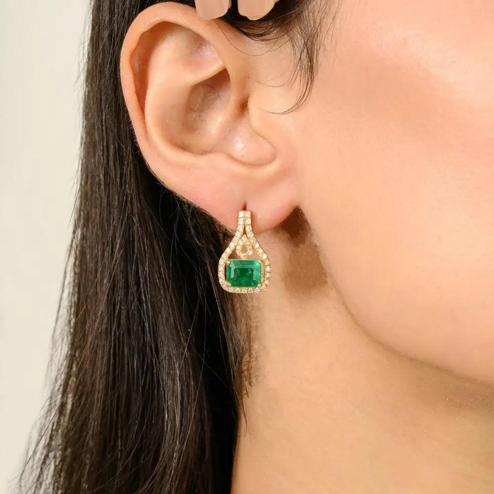 Latest Design Emerald & Diamond 18K Yellow Gold Drop Earrings For Party Wear Trending Jewelry