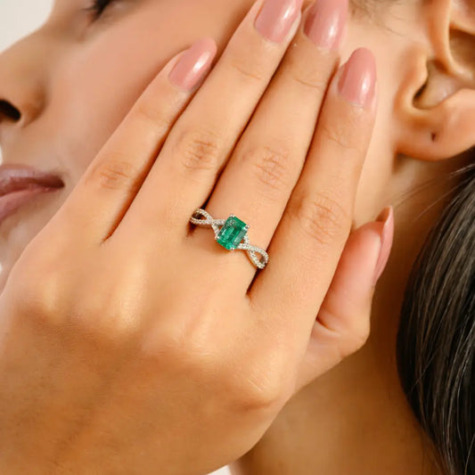 New Design Solid 14K White Gold Emerald & Diamond Wedding Ring Unisex Wholesale Jewelry