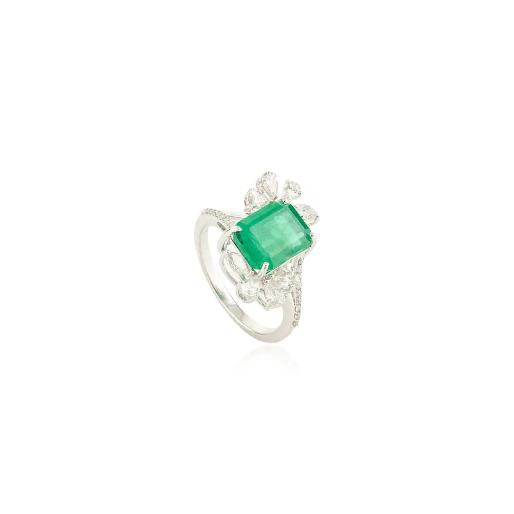 Customized Genuine Emerald & Diamond Unique Wedding Ring 18K White Gold Prong Setting
