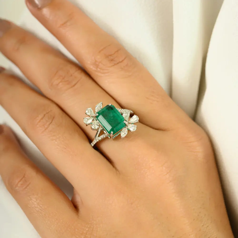 Customized Genuine Emerald & Diamond Unique Wedding Ring 18K White Gold Prong Setting