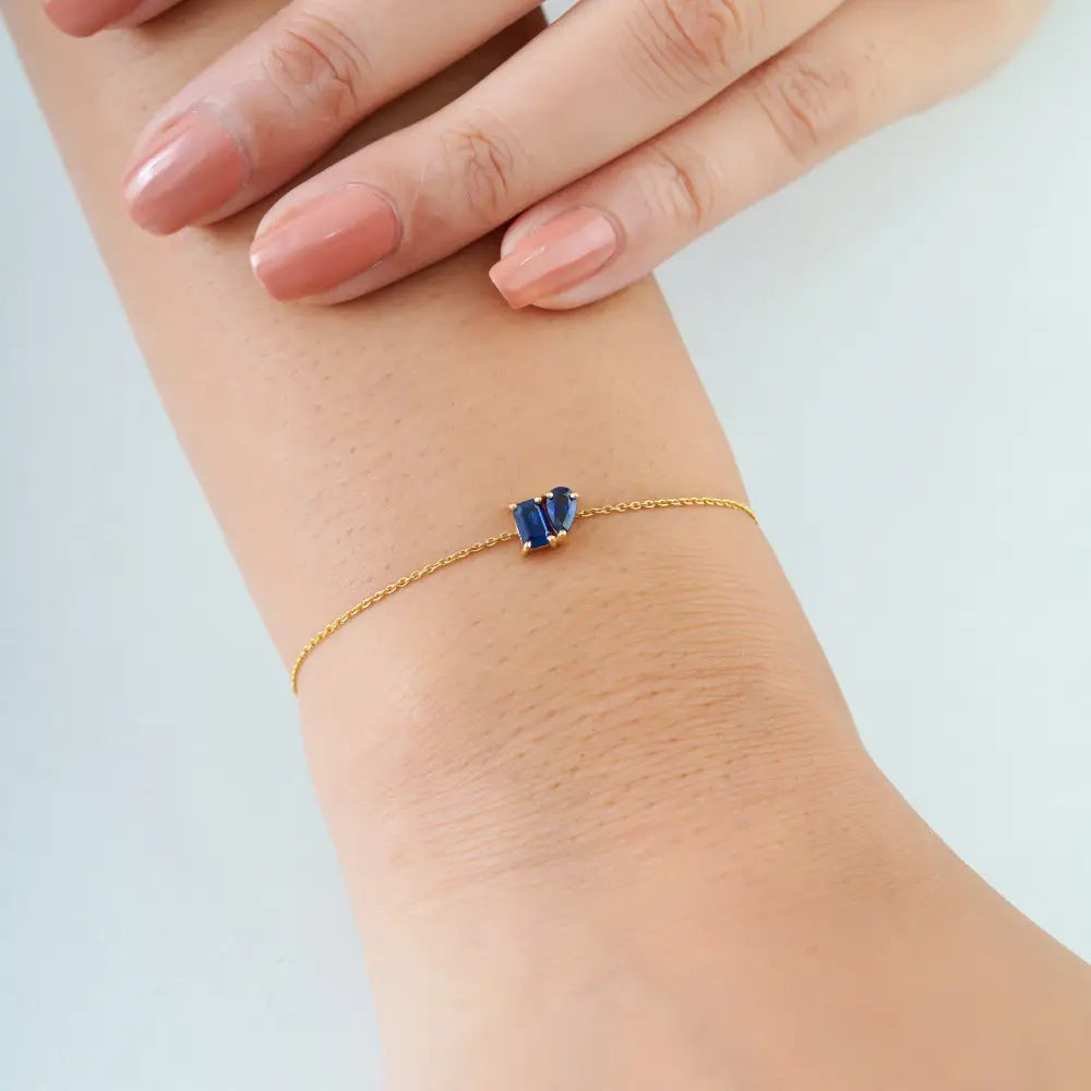 Prong Set Blue Sapphire Gemstone Toi et Moi Bracelet Minimal Jewelry Pure K14 Yellow Gold