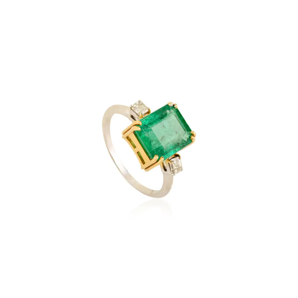 Double Prong Set Emerald & Diamond 18K Real Two Tone Gold Trilogy Ring For Wedding