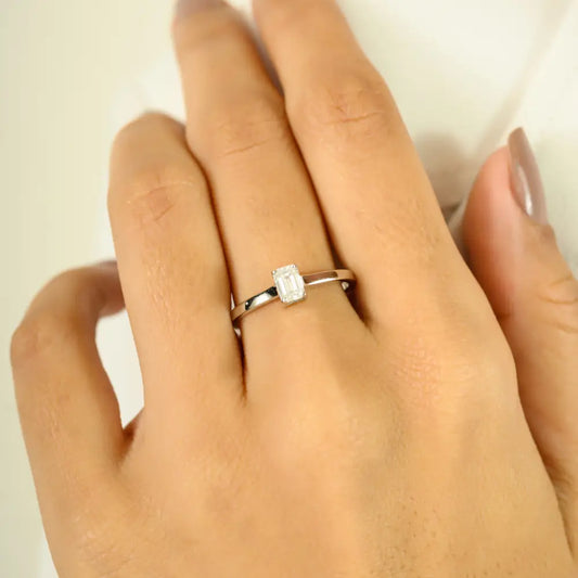 Wholesale Fine Collection 18K White Gold Natural Diamond Dainty Ring Minimalist Jewelry