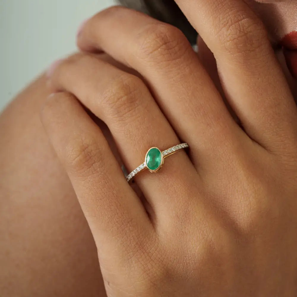 Simple Elegant 14K Real Yellow Gold Emerald & Diamond Stacking Engagement Ring For Unisex