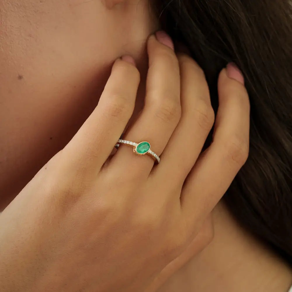 Simple Elegant 14K Real Yellow Gold Emerald & Diamond Stacking Engagement Ring For Unisex