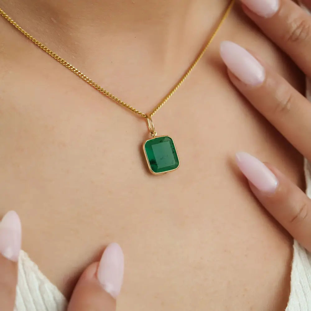 Simple Design 3.66ct. Emerald Single Stone Pendant Best Selling 14K Yellow Gold Jewelry
