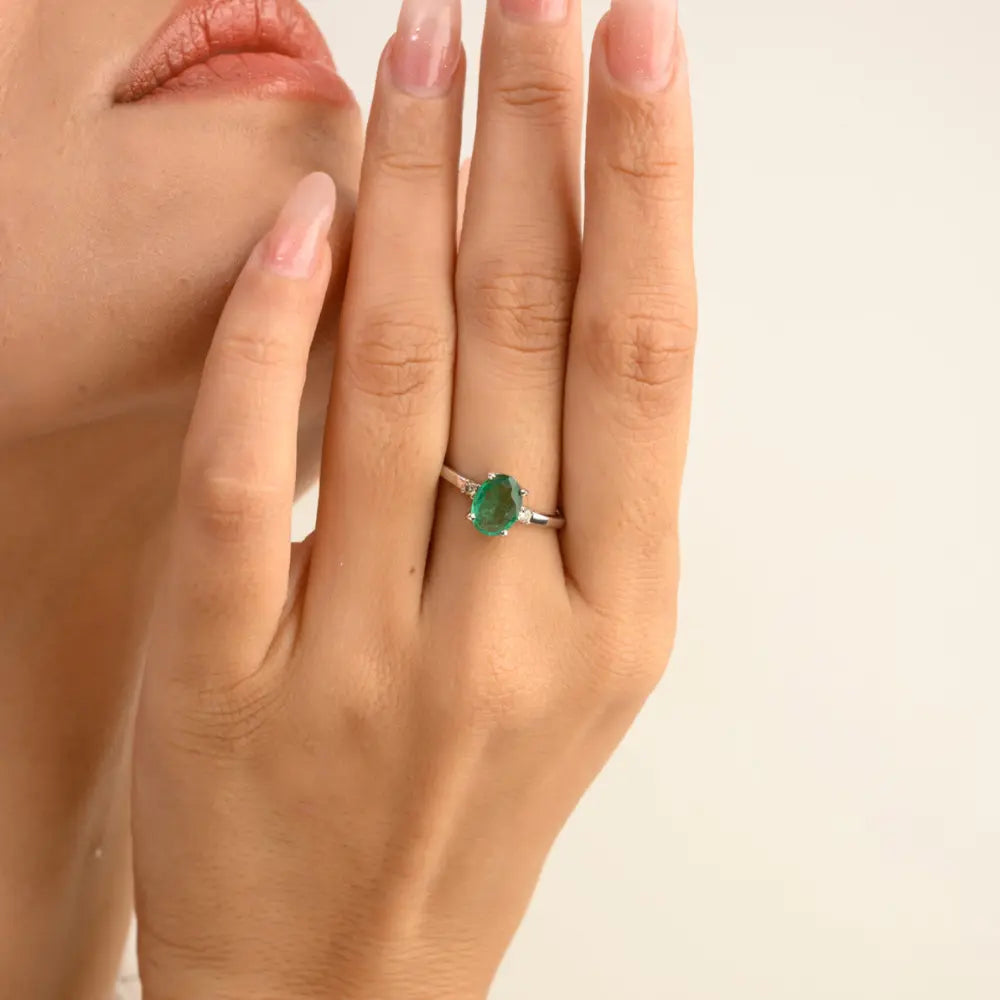 100% Natural Precious Stone Emerald & Diamond 14K White Gold Minimal Ring