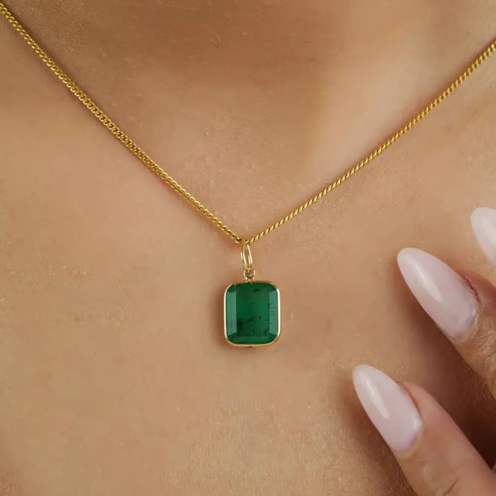 Simple Design 3.66ct. Emerald Single Stone Pendant Best Selling 14K Yellow Gold Jewelry