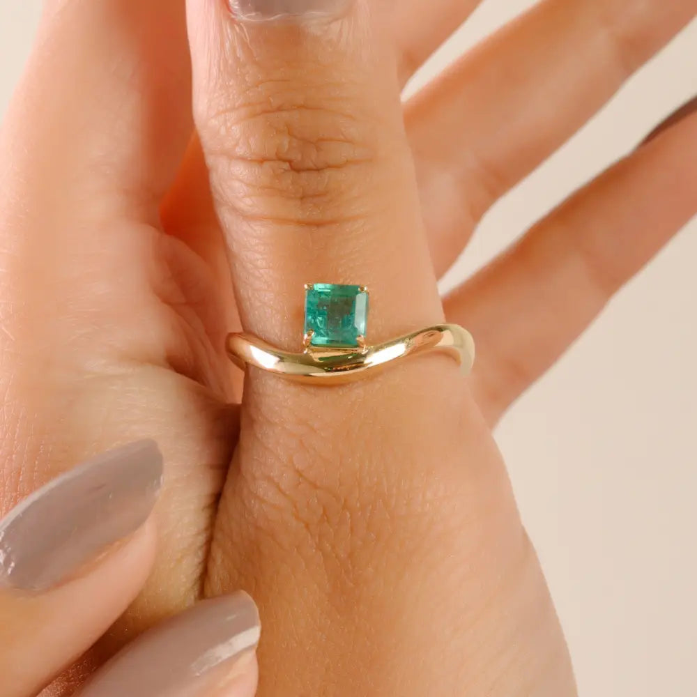 14K Solid Yellow Gold Natural Emerald Curve Wavy Ring Simple Everyday Jewelry Unisex