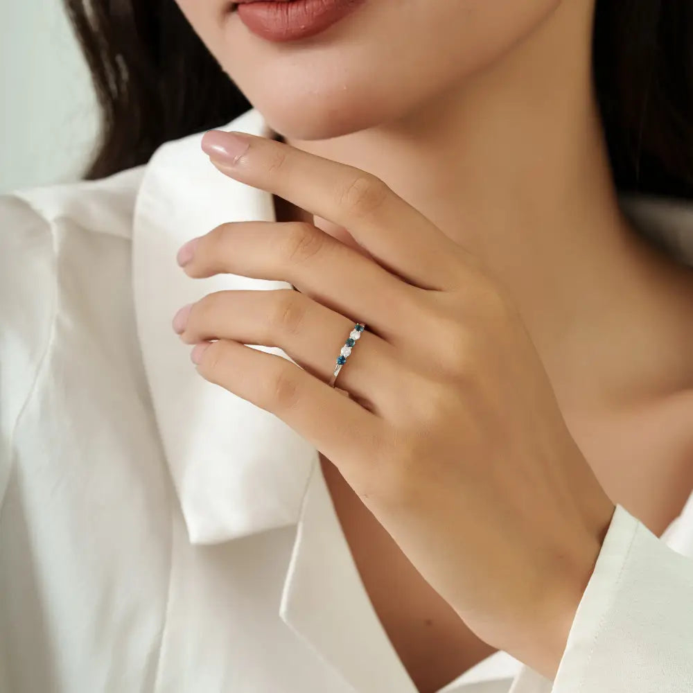 2.5 mm Round Cut Blue Sapphire & Diamond Dainty Minimalist Ring 14K White Gold Jewelry