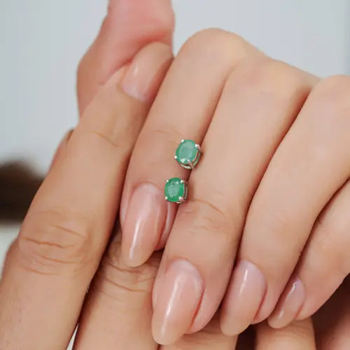 Stunning Oval Shape 100% Genuine Emerald Gemstone Stud Earrings Fine Unisex Jewelry