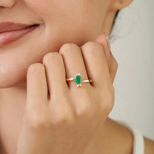 7x5 mm Emerald & Diamond K14 Real Yellow Gold Minimal Gemstone Ring May Birthstone