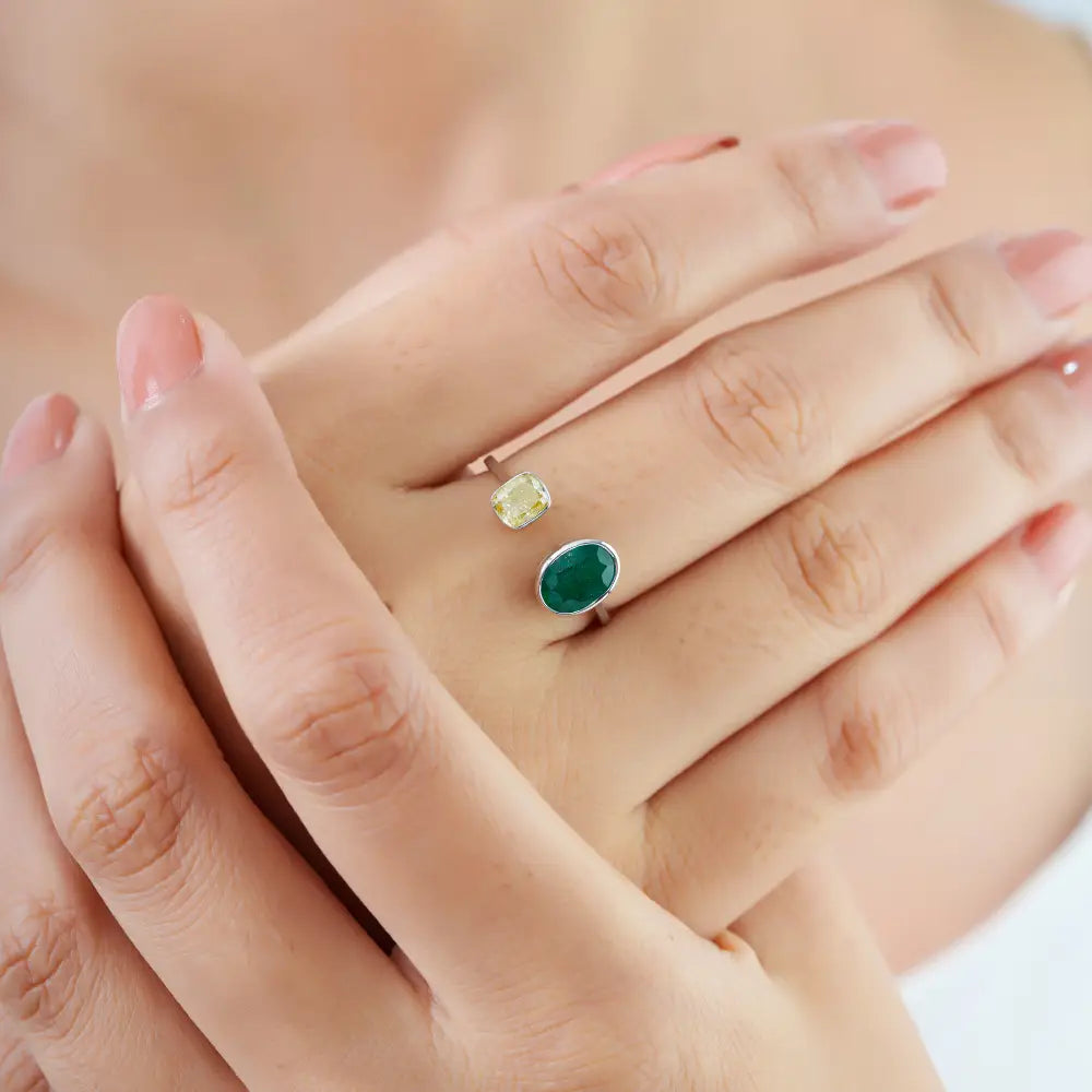 Latest Design Bezel Set Emerald & Diamond Solid K18 White Gold Open Ring Wedding Jewelry
