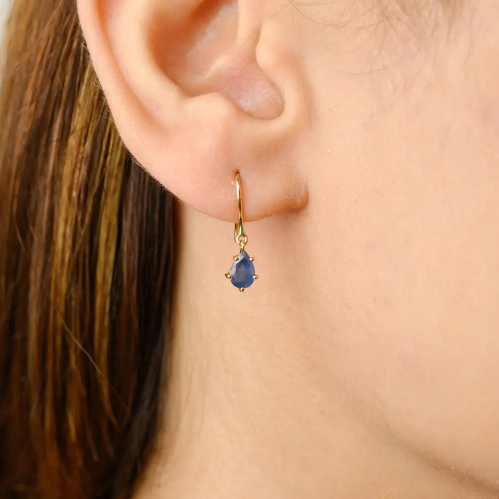 High Quality Natural Pear Blue Sapphire Yellow Gold Ear Wire Earrings