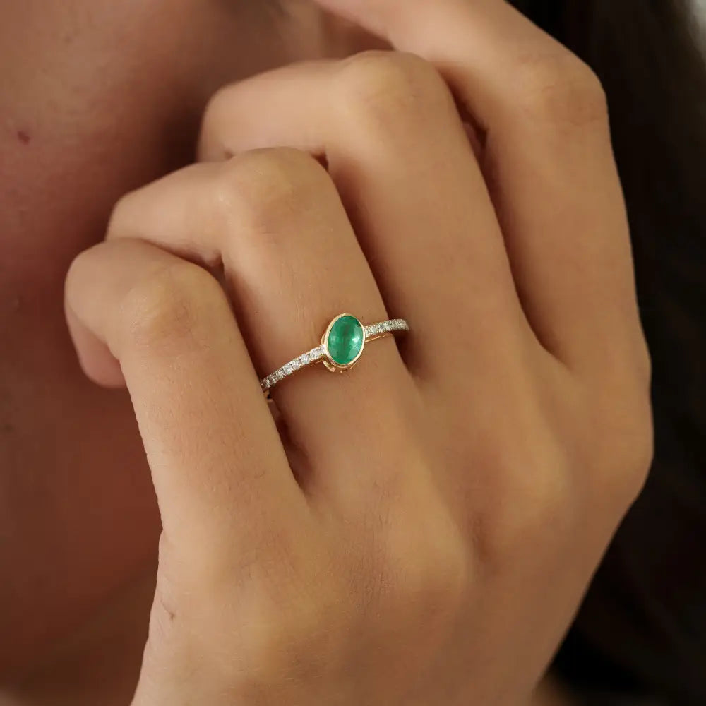 Simple Elegant 14K Real Yellow Gold Emerald & Diamond Stacking Engagement Ring For Unisex