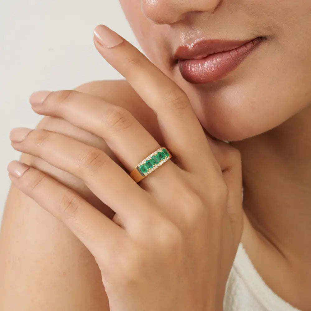 Real Emerald Gemstone & Diamond K14 Yellow Gold Wedding Band Ring Latest Design Jewelry
