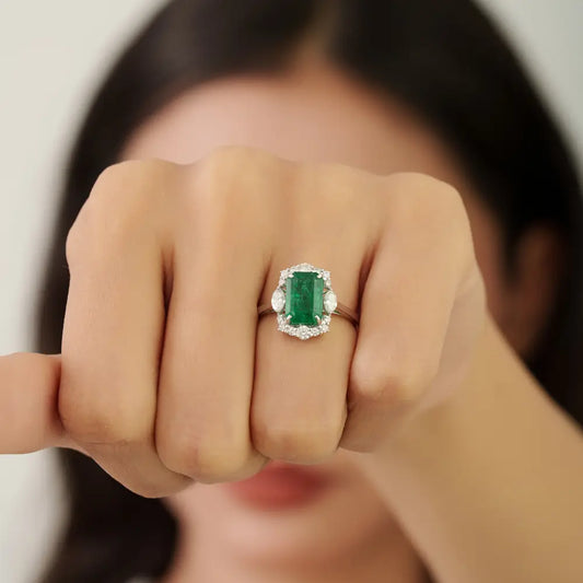 Solid 18K White Gold Emerald & Diamond Statement Ring Wholesale Gemstone Jewelry