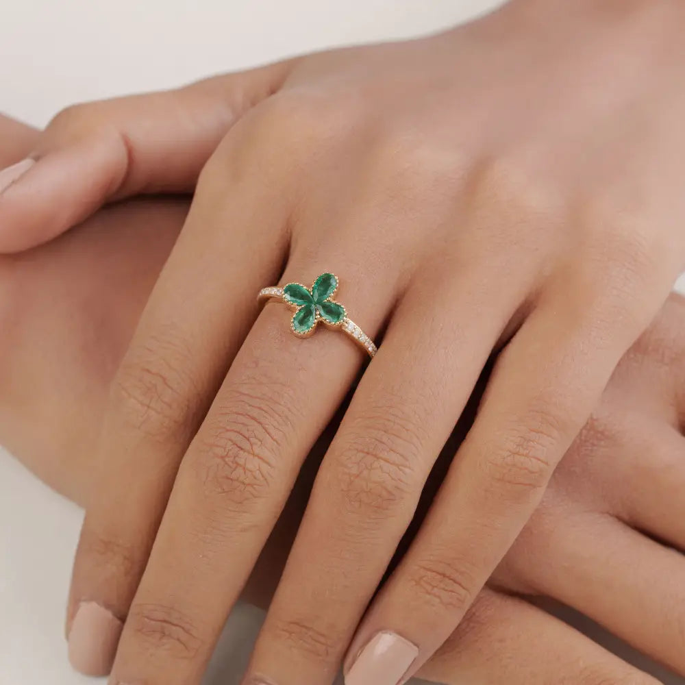 Latest Design 14K Pure Yellow Gold Emerald & Diamond Four Leaf Clover Ring Stack Jewelry