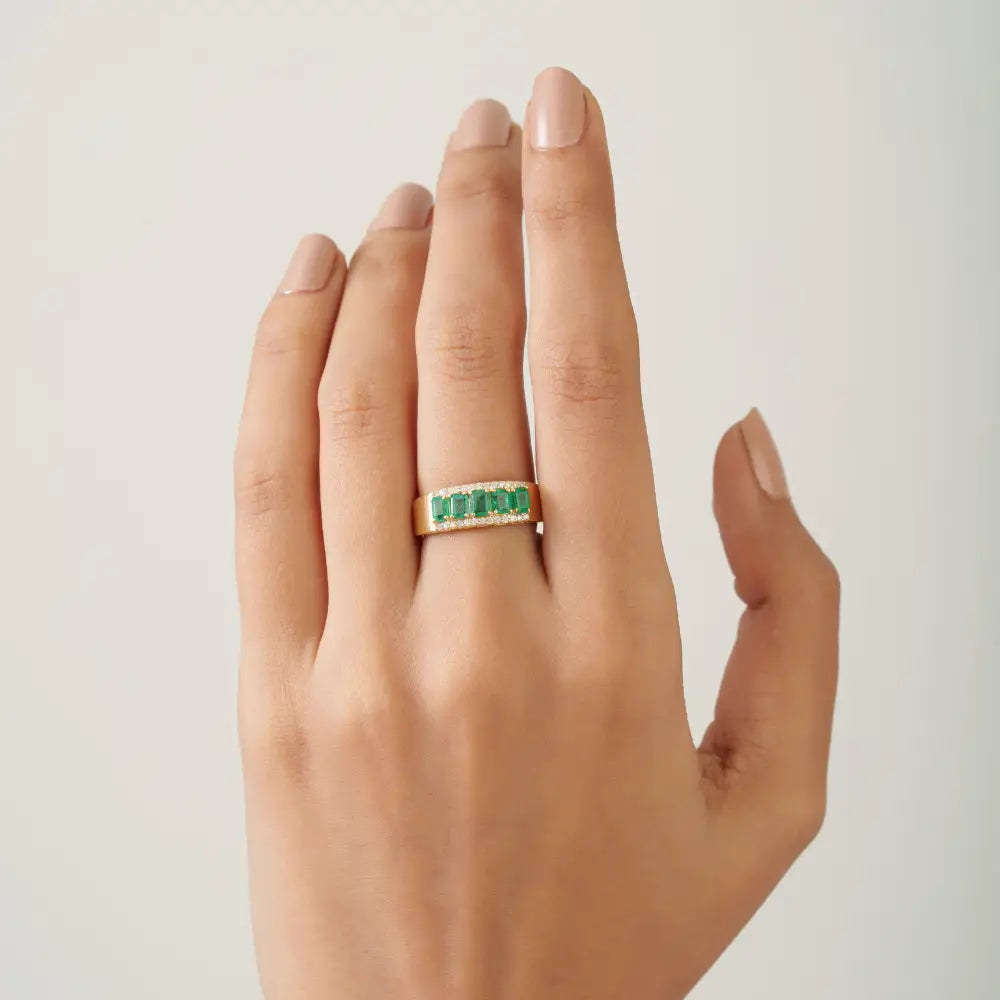 Real Emerald Gemstone & Diamond K14 Yellow Gold Wedding Band Ring Latest Design Jewelry