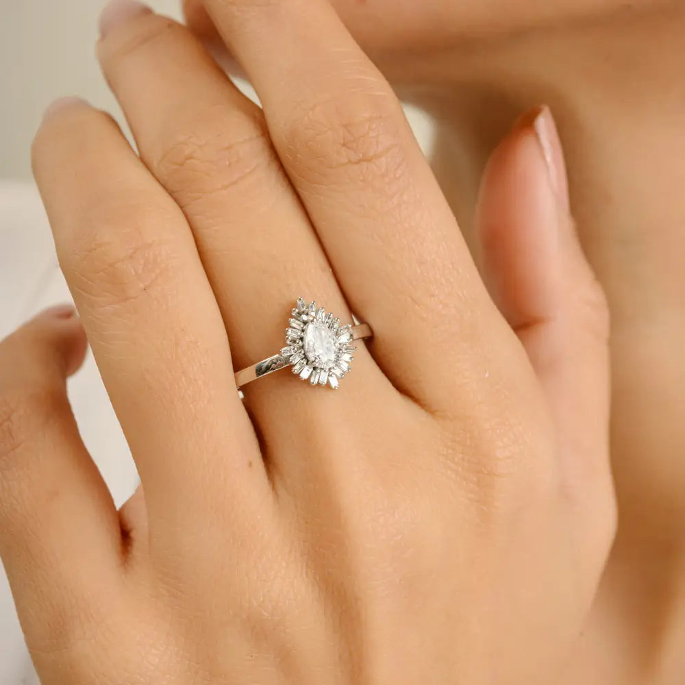 Sparkling Proposal Jewelry Natural Diamond 18K Pure White Gold Engagement Ring For Women
