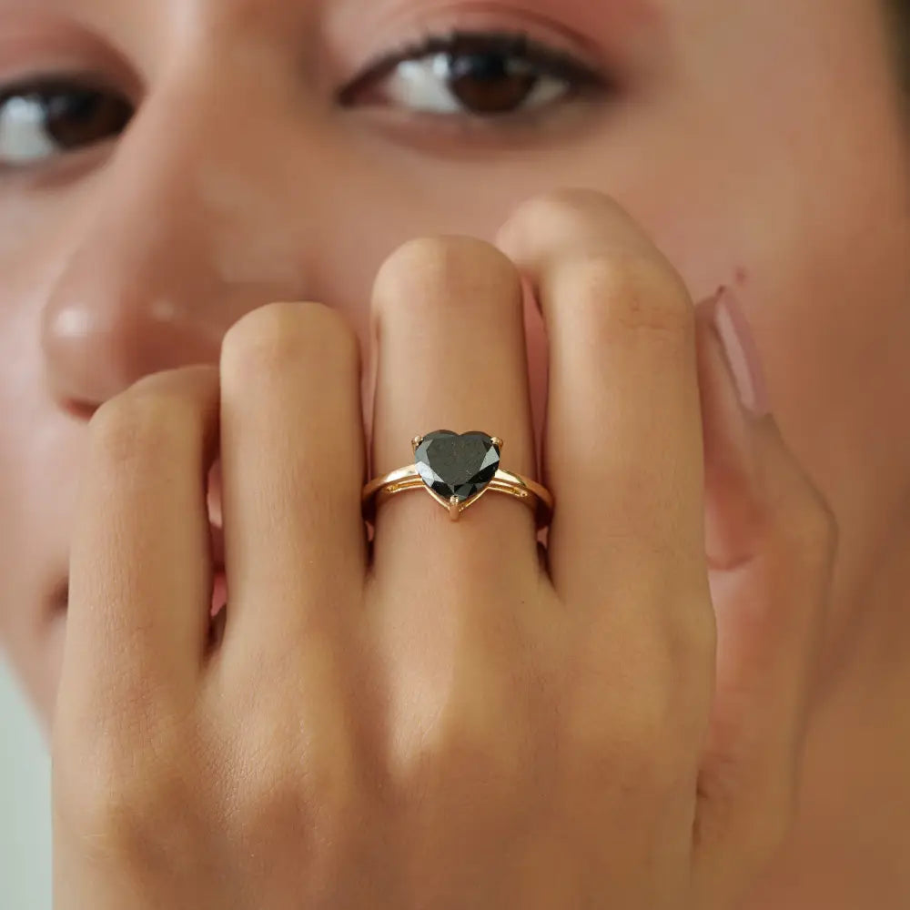 Heart Shape Black Diamond K14 Solid Yellow Gold Solitaire Engagement Ring Latest Jewelry