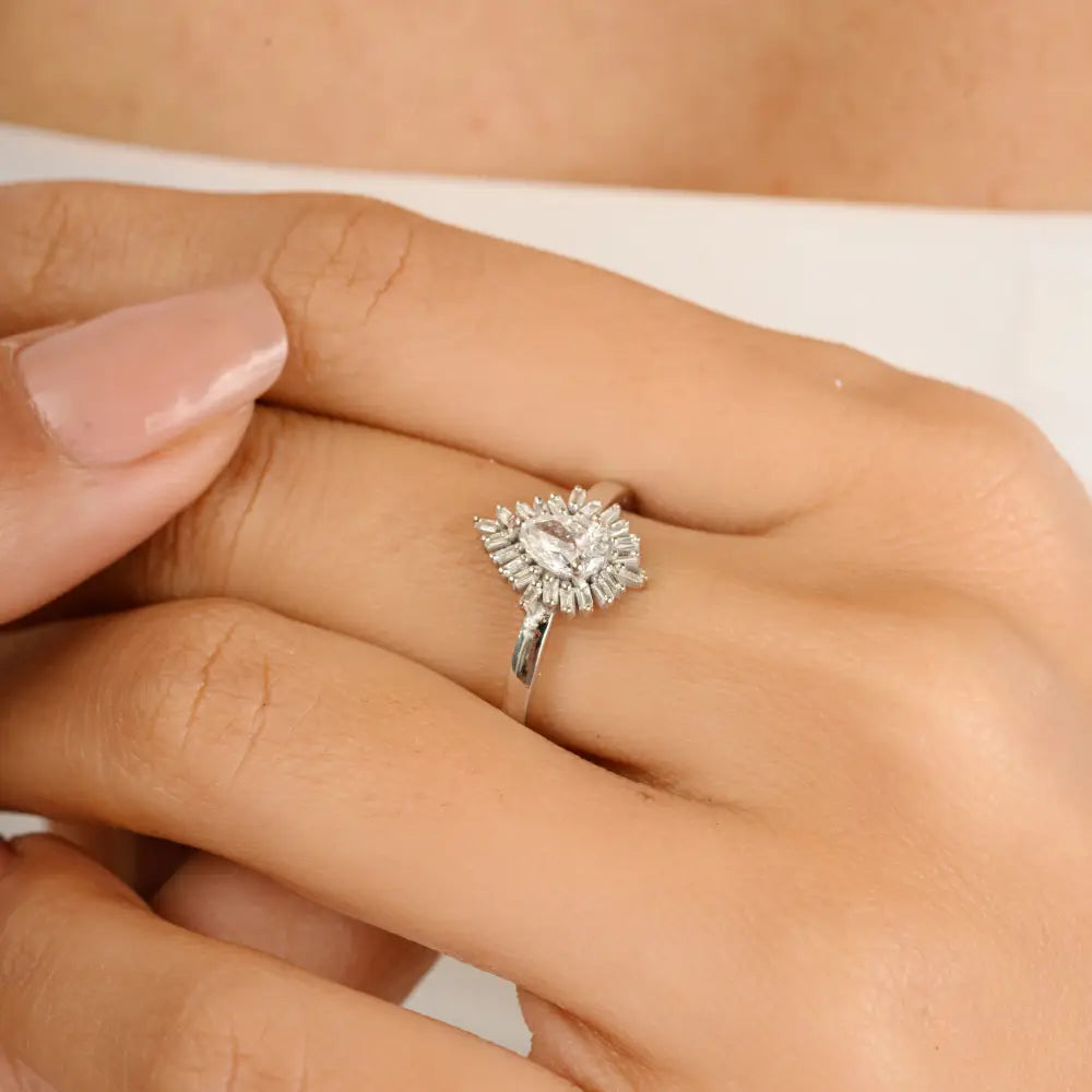 Sparkling Proposal Jewelry Natural Diamond 18K Pure White Gold Engagement Ring For Women