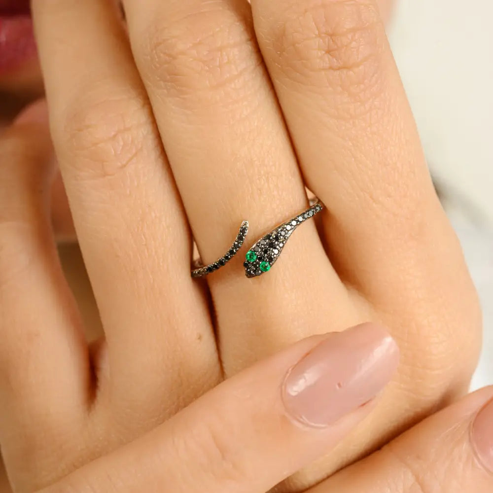 Round Cut Emerald & Black Diamond Minimal Snake Ring 18K Real White Gold Dainty Jewelry