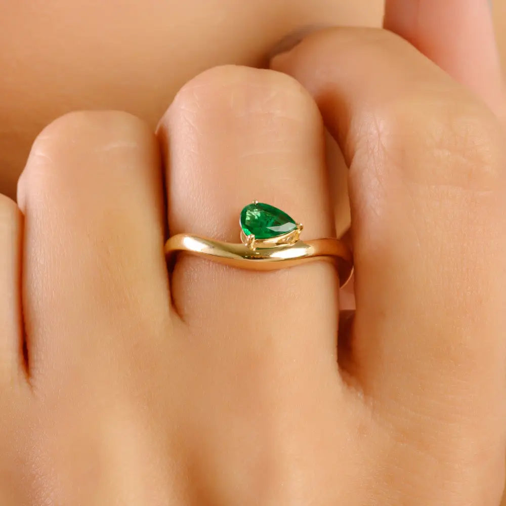 Real K18 Yellow Gold Natural Emerald Curve Wavy Band Ring Wholesale Jewelry Manufacturer