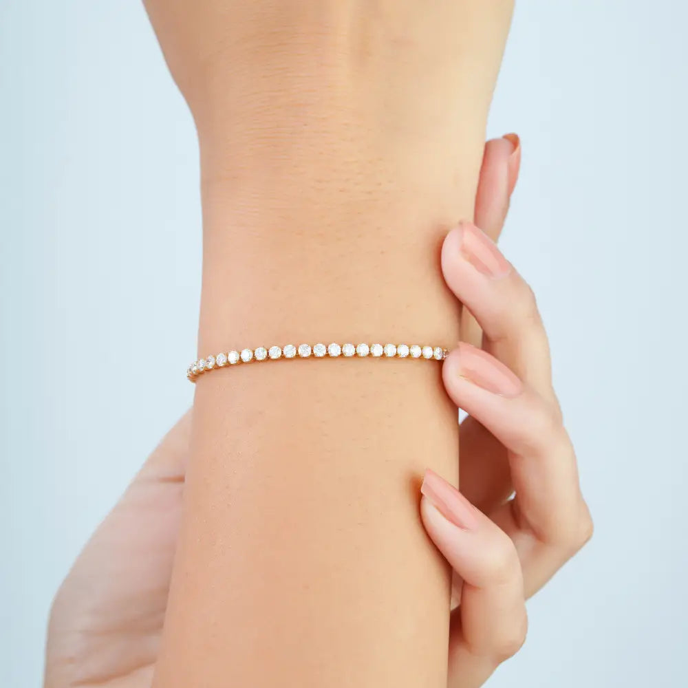 Trending Design Round Cut Natural Diamond Sleek Stackable Bracelet K14 Solid Yellow Gold