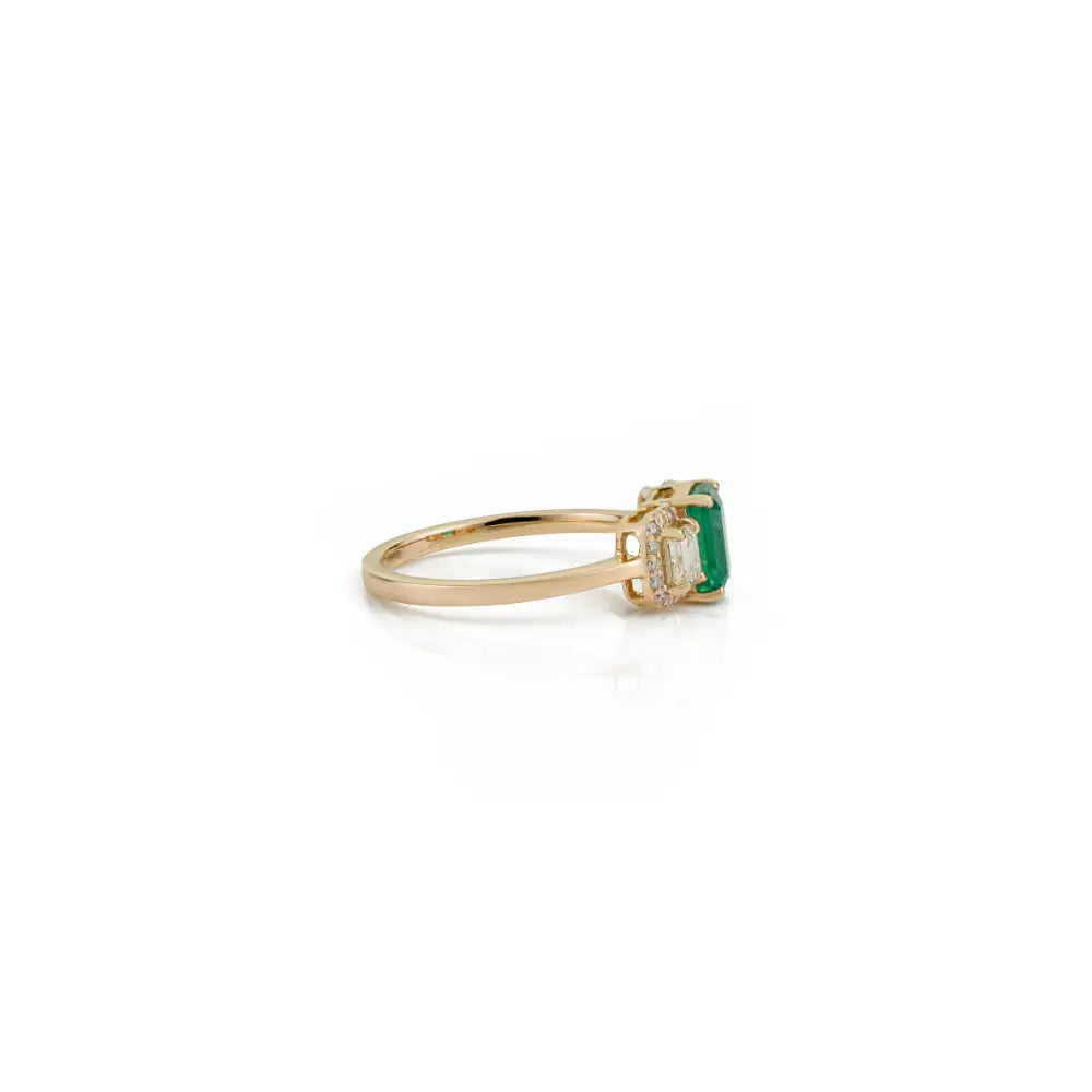 Wholesale Fine Emerald & Diamond K14 Yellow Gold Gemstone Ring Latest Design Jewelry