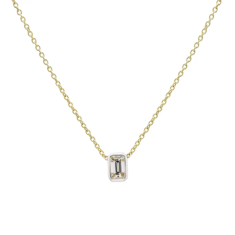 Handmade 18K Yellow Gold Natural Diamond Solitaire Pendant Necklace