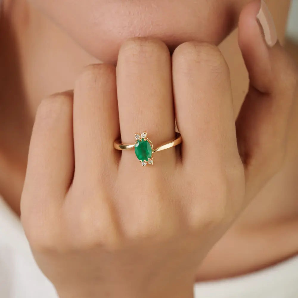 7x5 mm Emerald & Diamond K14 Real Yellow Gold Minimal Gemstone Ring May Birthstone