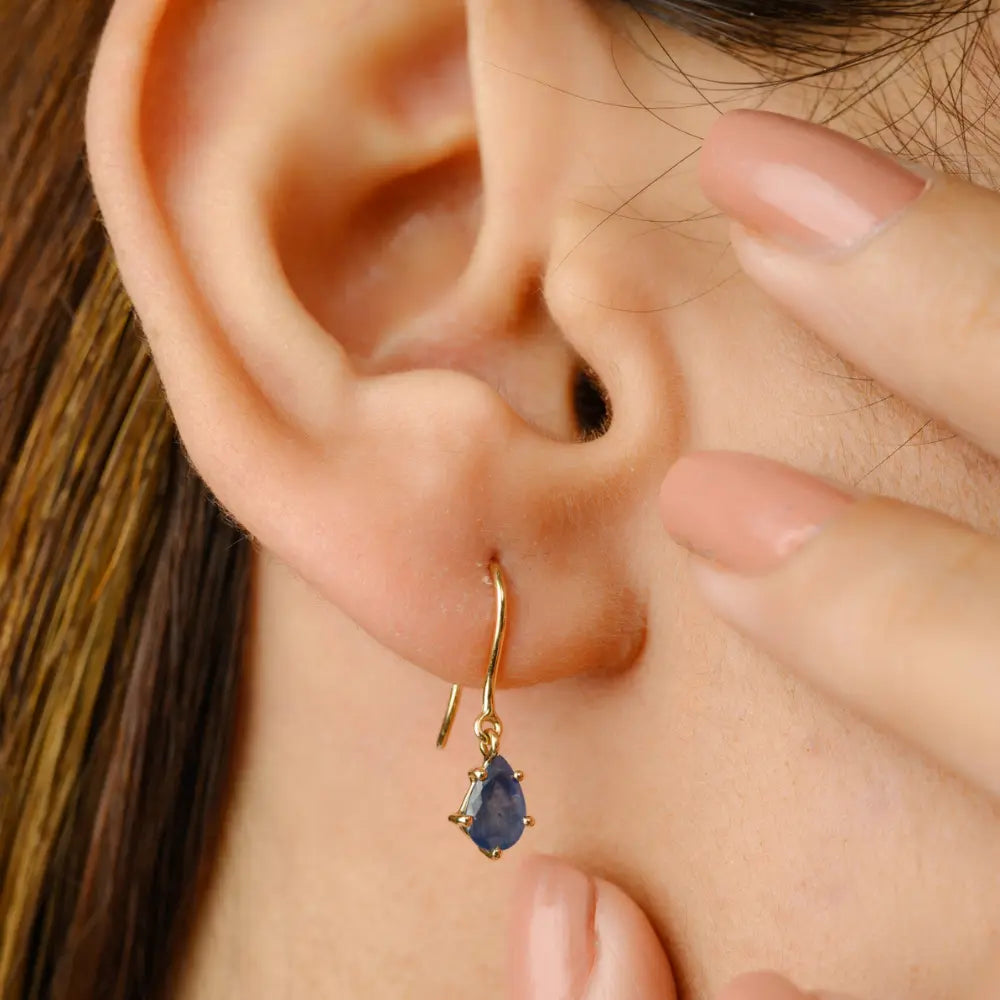 High Quality Natural Pear Blue Sapphire Yellow Gold Ear Wire Earrings