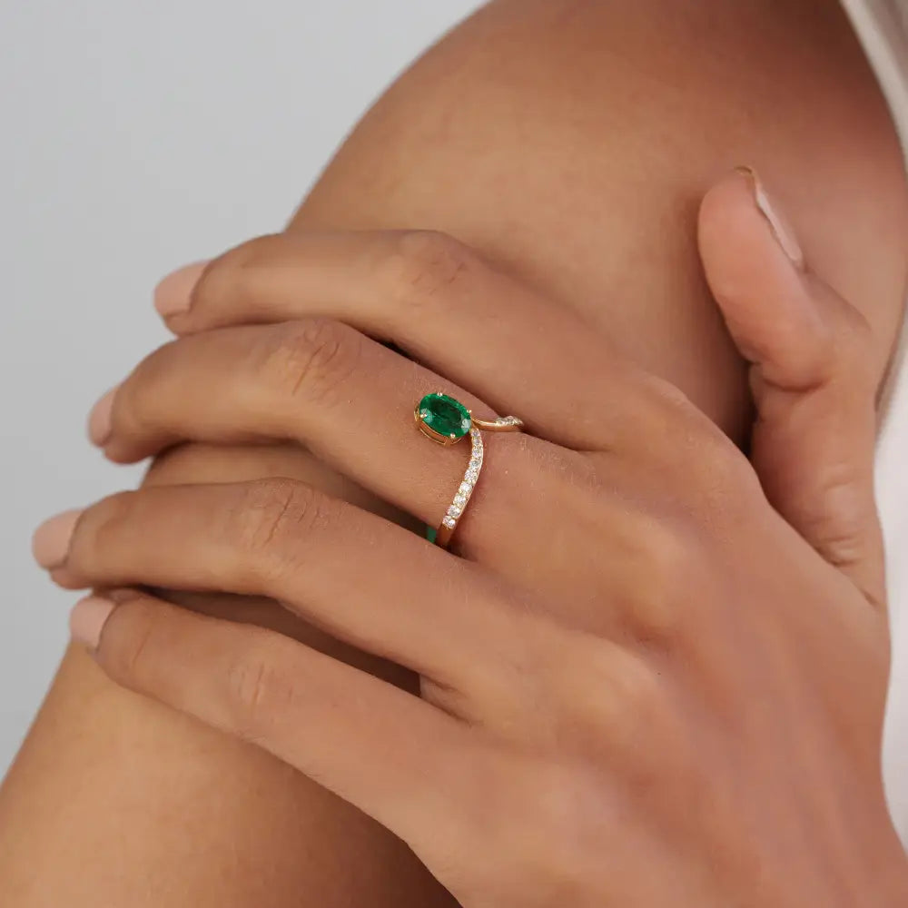 Unique Design Emerald & Diamond Handmade V Shape Chevron Ring Wedding 14K Gold Jewelry
