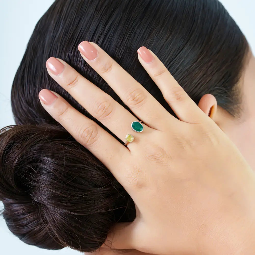 Latest Design Bezel Set Emerald & Diamond Solid K18 White Gold Open Ring Wedding Jewelry