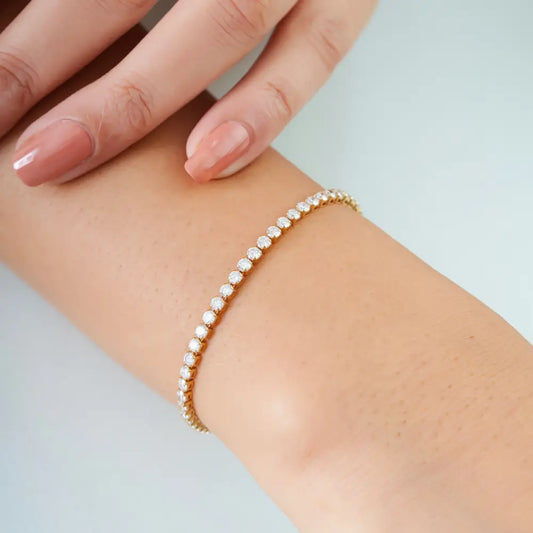 Trending Design Round Cut Natural Diamond Sleek Stackable Bracelet K14 Solid Yellow Gold