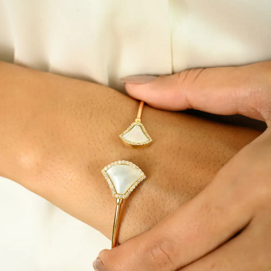 Mother of Pearl & Diamond Flexible Wire Fan Open Cuff Bangle 14K Yellow Gold Gift Jewelry
