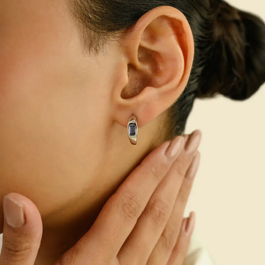 Bezel Setting Blue Sapphire Simple Huggie Hoop Earrings K14 White Gold Precious Jewelry