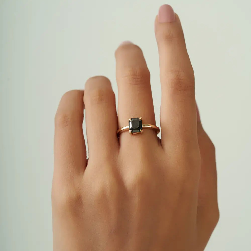 Latest Design 14K Pure Yellow Gold Black Diamond Solitaire Ring Custom Jewelry Supplier