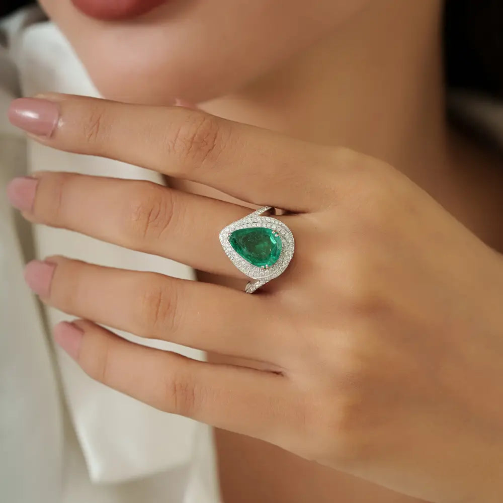 Double Prong Set Emerald & Diamond Cluster Cocktail Ring Wedding 18K White Gold Jewelry