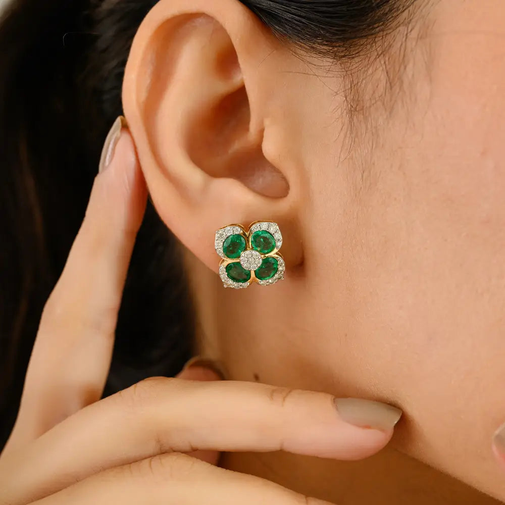 Unique Design Emerald & Diamond Pure 18K Yellow Gold Flower Shape Stud Earrings For Women's