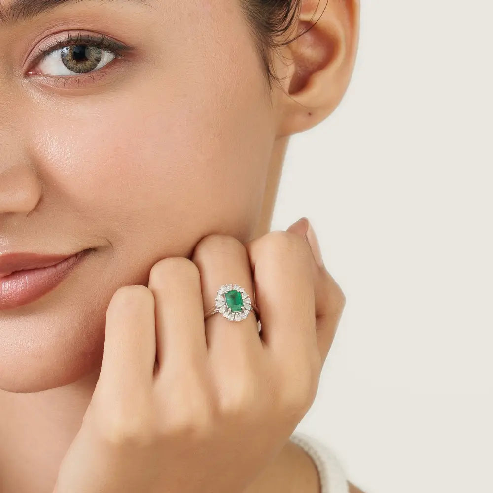 Newly Design 14K Real White Gold Emerald & Diamond Cluster Ring Fine Gemstone Jewelry