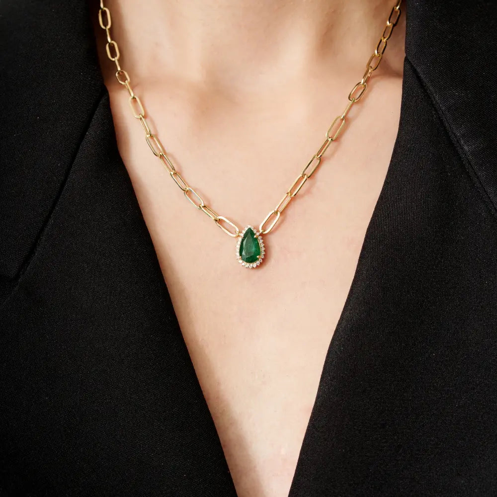 K14 Yellow Gold Emerald & Diamond Paperclip Chain Pear Shape Cluster Pendant Necklace